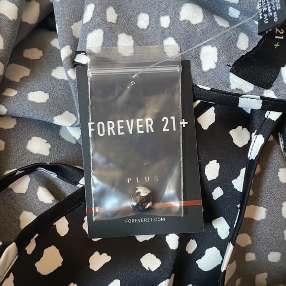 Silk top - Picture 5 of 5